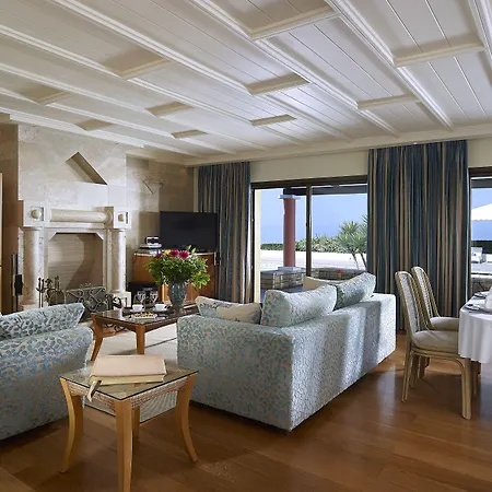 Knossos Royal Vila *