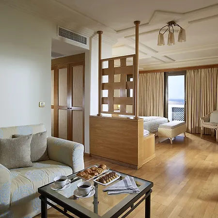 Knossos Royal Vila *