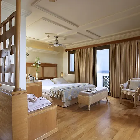 Vila Knossos Royal